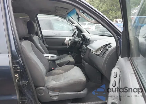 2004 Ford Escape Xls z USA, uszkodzony, nr VIN 1FMYU92104DA07171